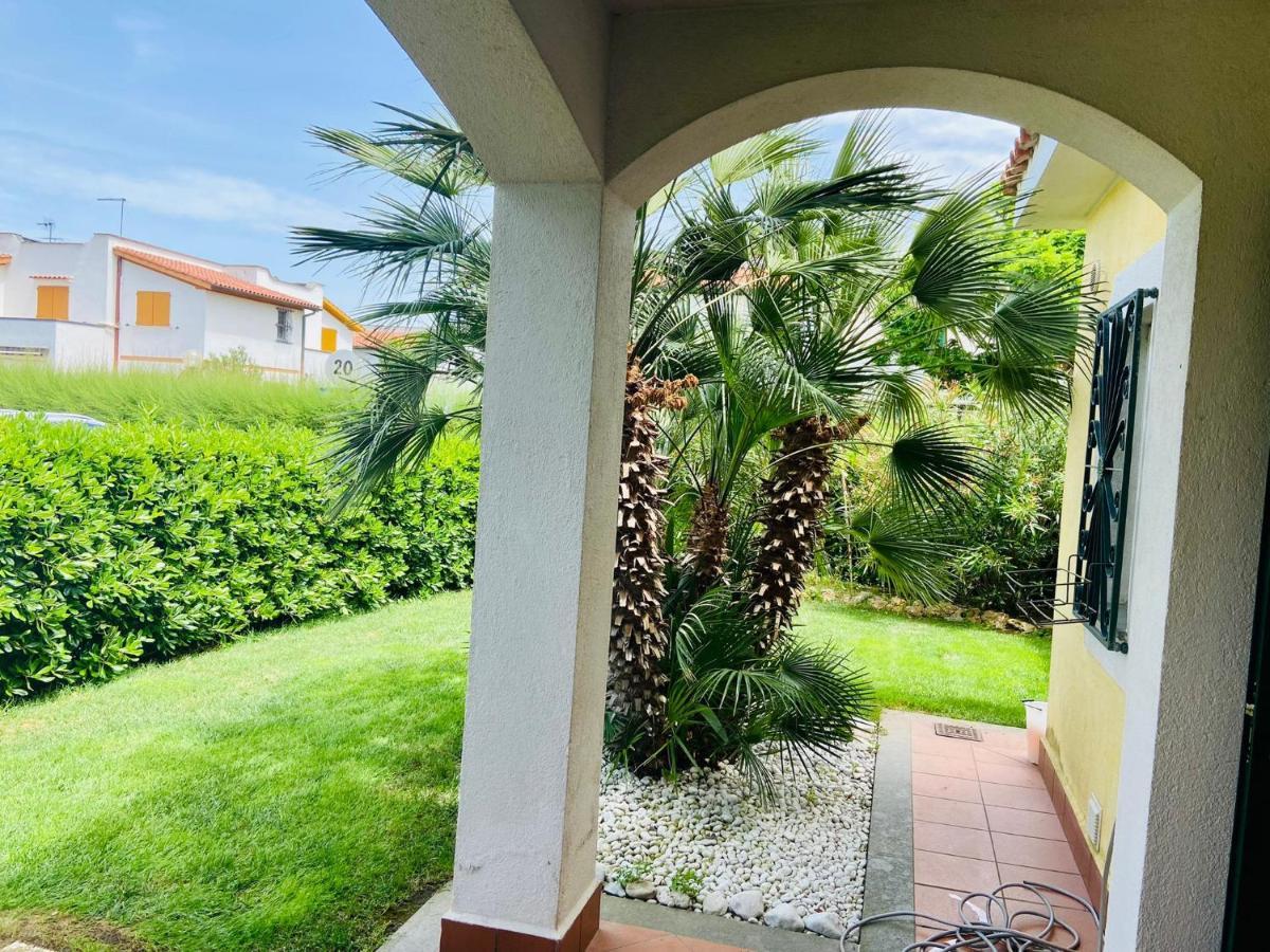 Villa Claudia A 400M Dal Mare Porto Recanati Bagian luar foto